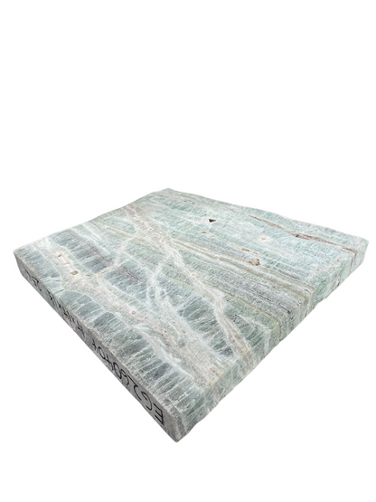 Emerald Onyx 25lb 14x14x1.5 EG260404