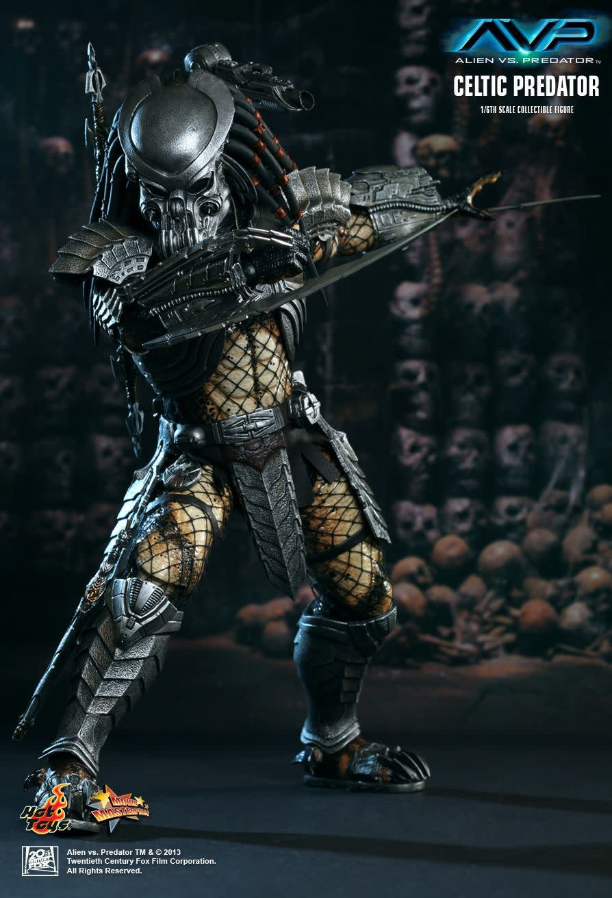 Celtic Predator Hot Toys Statue